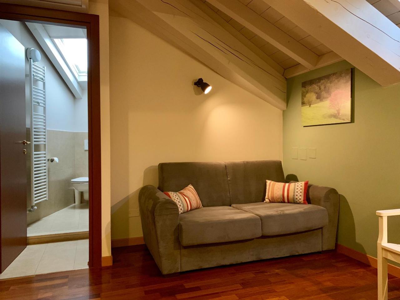 Porta Ronca - B&B, Suites & Apts Rho Bagian luar foto