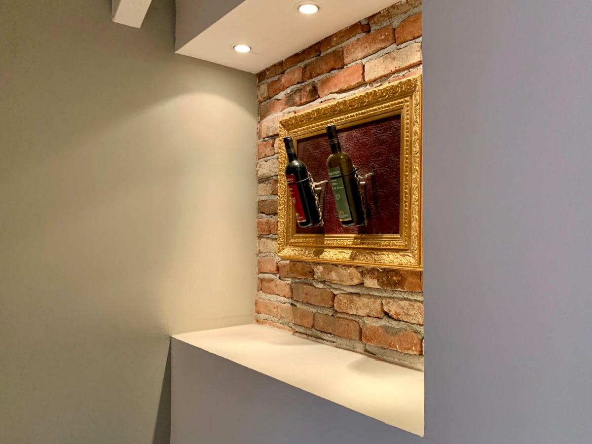 Porta Ronca - B&B, Suites & Apts Rho Bagian luar foto